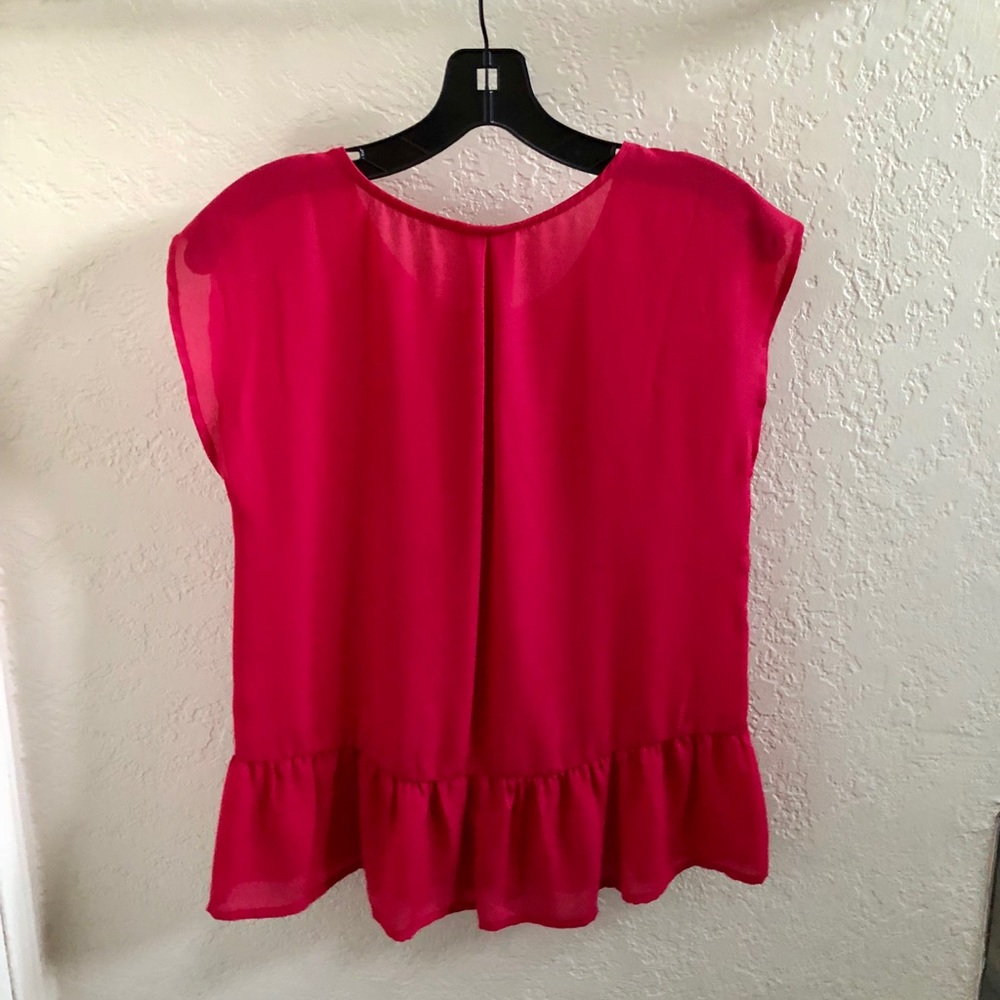 Myán Buttoned Top - Picture 5 of 7